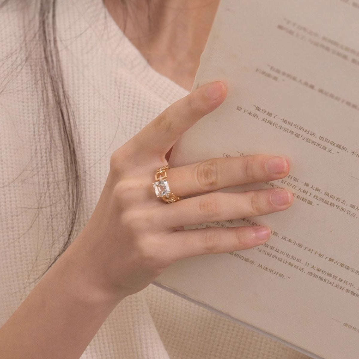 Women's Fashion Retro Wide Surface Hollow Ring
